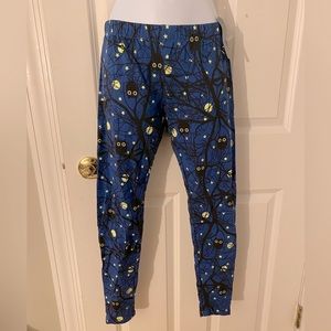 Juniors Owl Print Fall Fun Leggings. NWOT